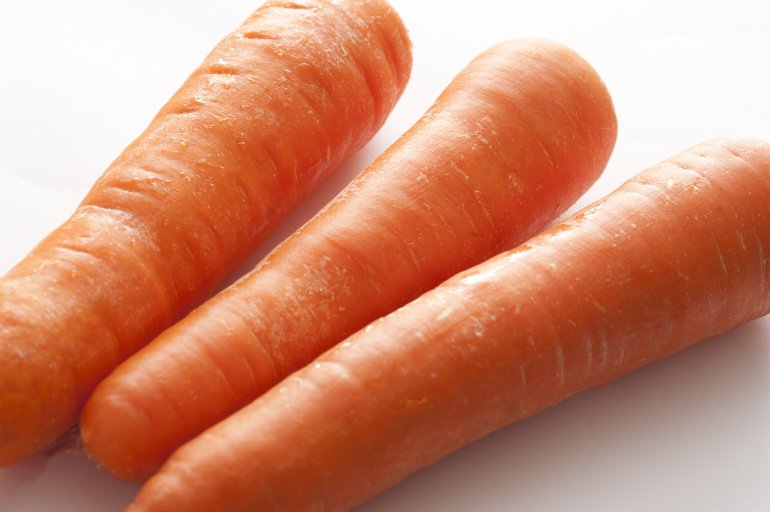 Carrots - Premium ingredient for dog nutrition